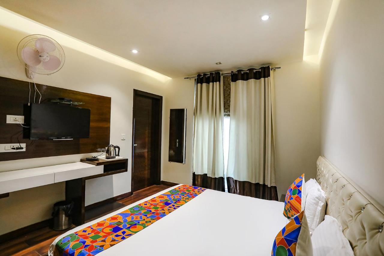 Fabhotel Grand Stay نيودلهي المظهر الخارجي الصورة